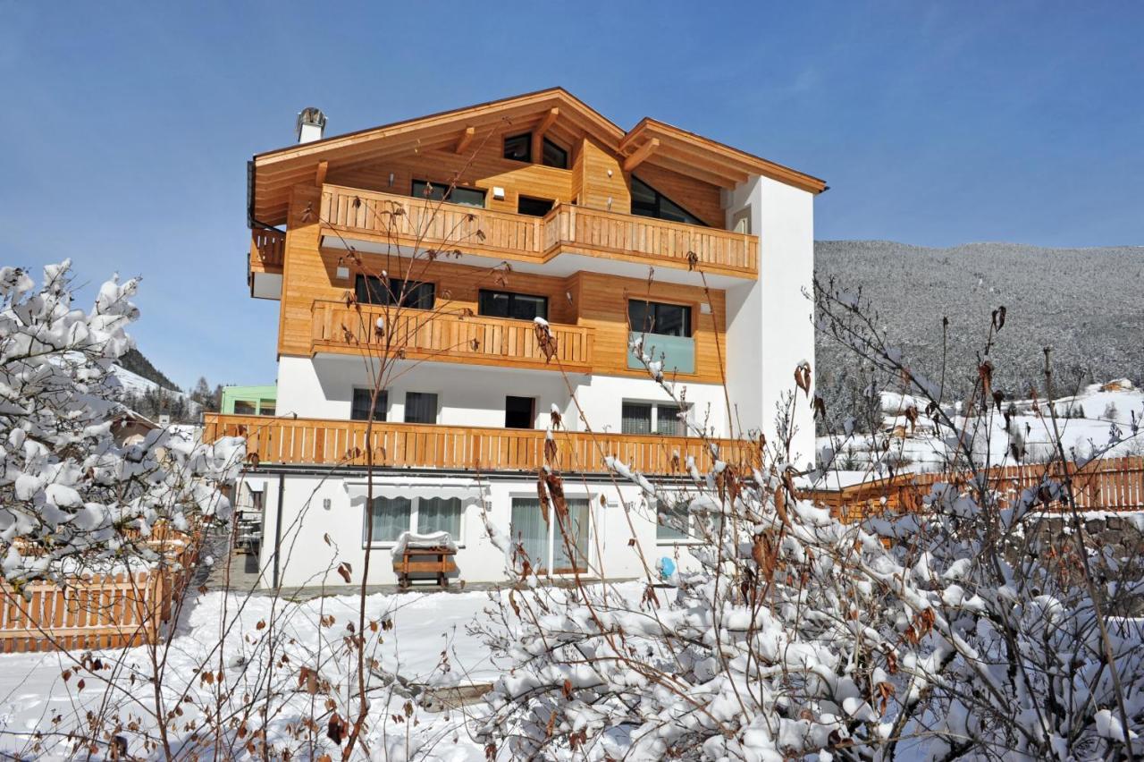 Apartments Cesa Leni オルティゼーイ エクステリア 写真